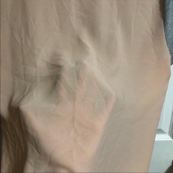 Ann Taylor Factory Short Sleeve High-Low Top - Picture 7 of 8